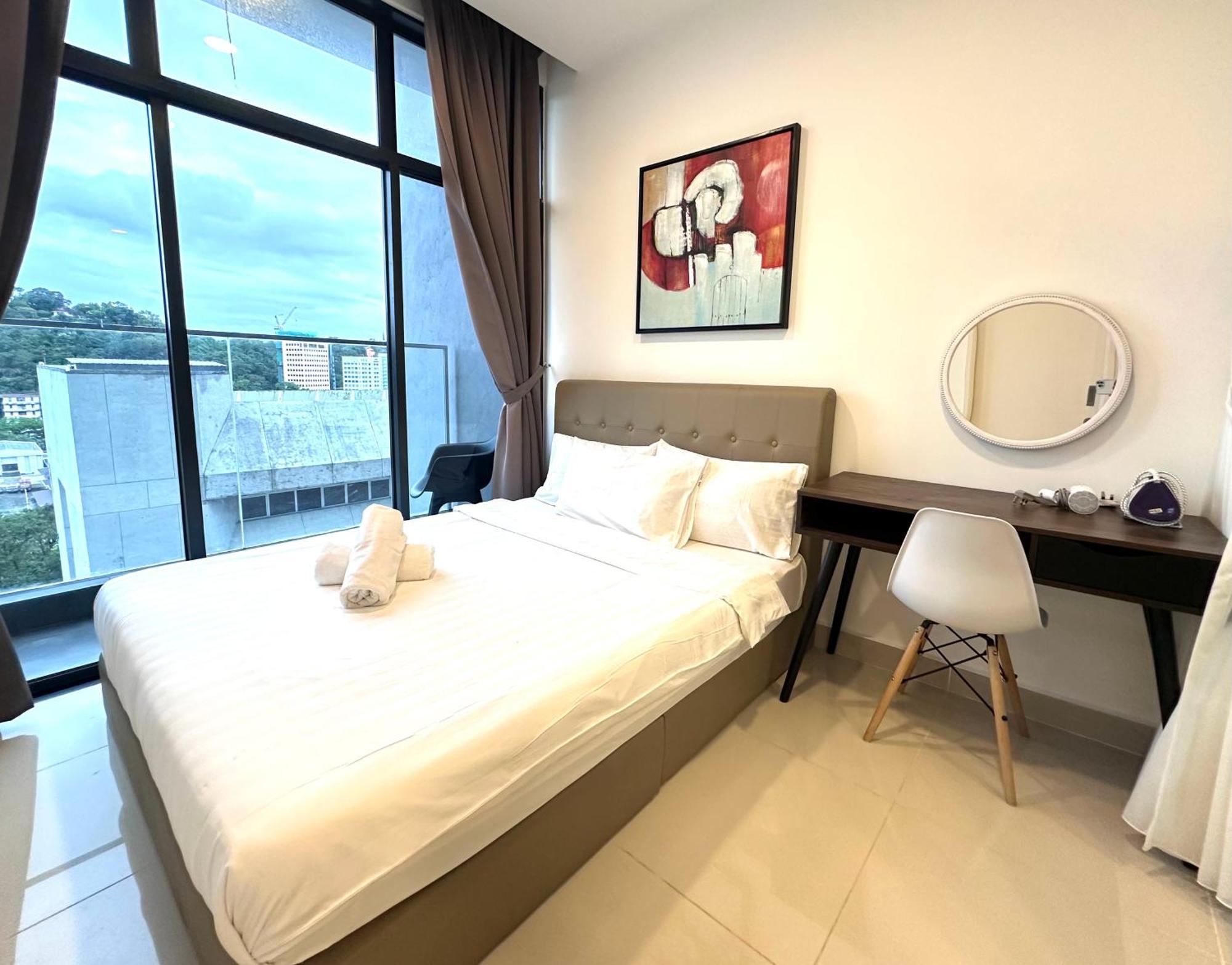 Kota Kinabalu City Centre @ The Shore By Casa Yolo Dış mekan fotoğraf